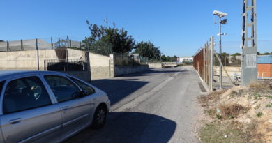 Solicitan desde Fuente del Jarro que se mejore la seguridad en el acceso que hay en la primera fase del polígono dirección a La Cañada Solicitan desde Fuente del Jarro que se mejore la seguridad en el acceso que hay en la primera fase del polígono dirección a La Cañada