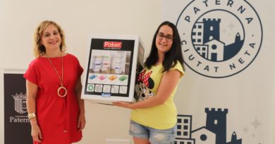 Los vecinos y vecinas de Paterna se implican con la campaña de reciclaje Los vecinos y vecinas de Paterna se implican con la campaña de reciclaje